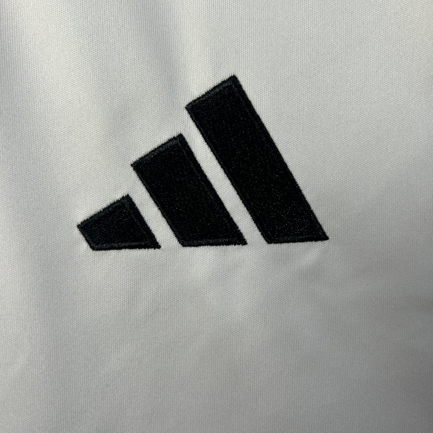 CAMISETA RIVER PLATE 2025/26 LOCAL HOMBRE (VERSIÓN FAN)