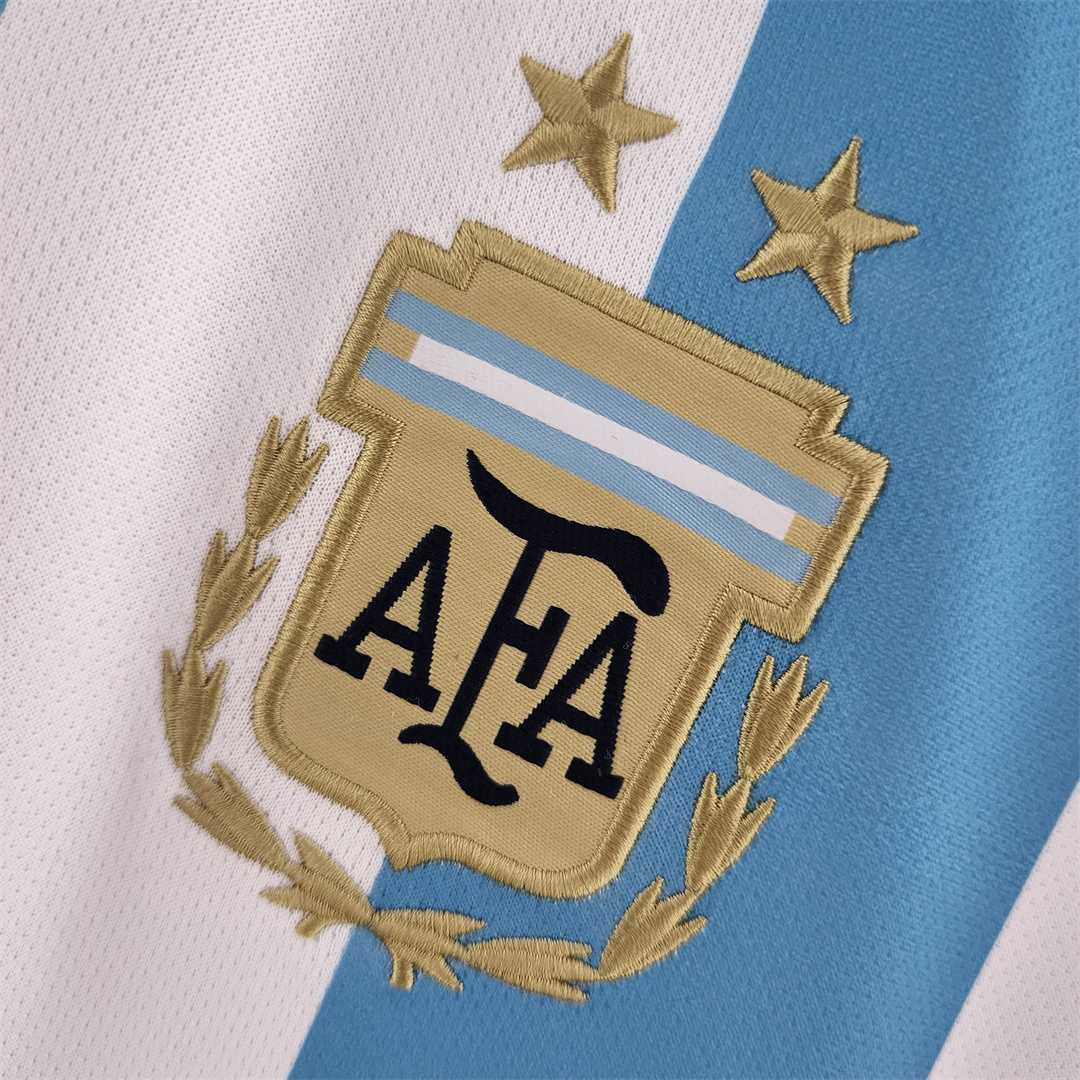 CAMISETA ARGENTINA 2022 RETRO LOCAL HOMBRE (VERSIÓN FAN)