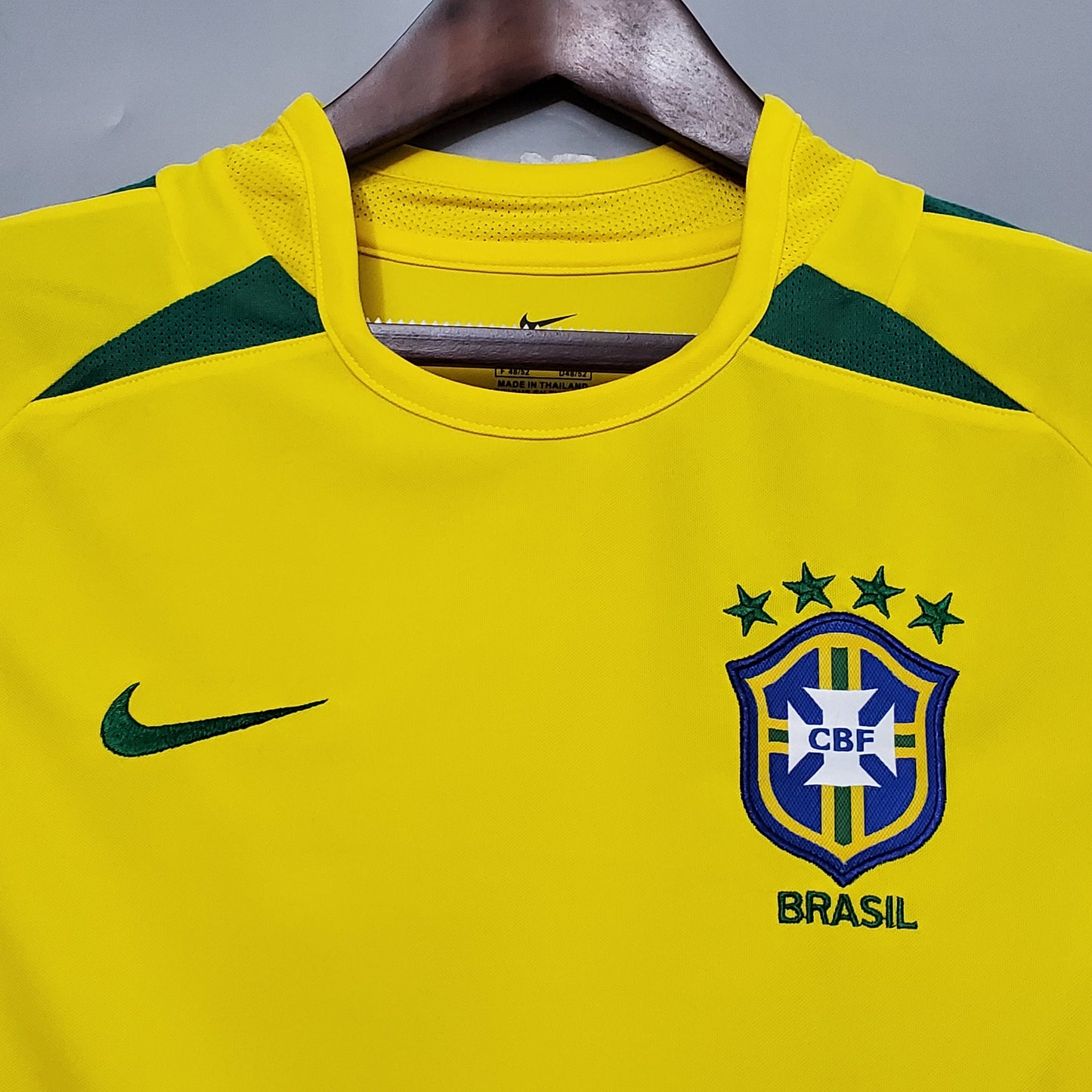 CAMISETA BRASIL 2002 RETRO LOCAL HOMBRE (VERSIÓN FAN)