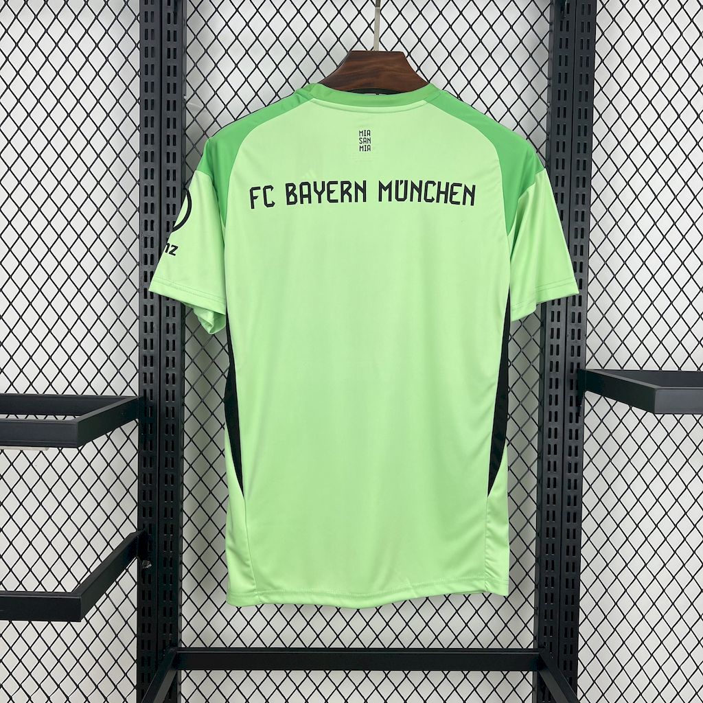 CAMISETA BAYERN MUNICH 2025/26 ARQUERO HOMBRE (VERSIÓN FAN)