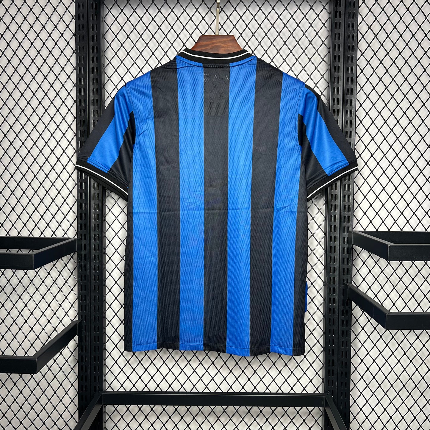 CAMISETA INTER DE MILAN RETRO 2009/10 LOCAL HOMBRE (VERSIÓN FAN)
