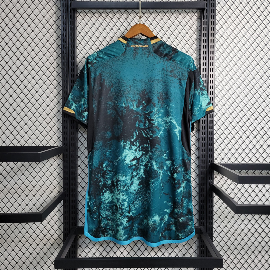 CAMISETA ALEMANIA 2023 RETRO VISITA HOMBRE (VERSIÓN FAN)