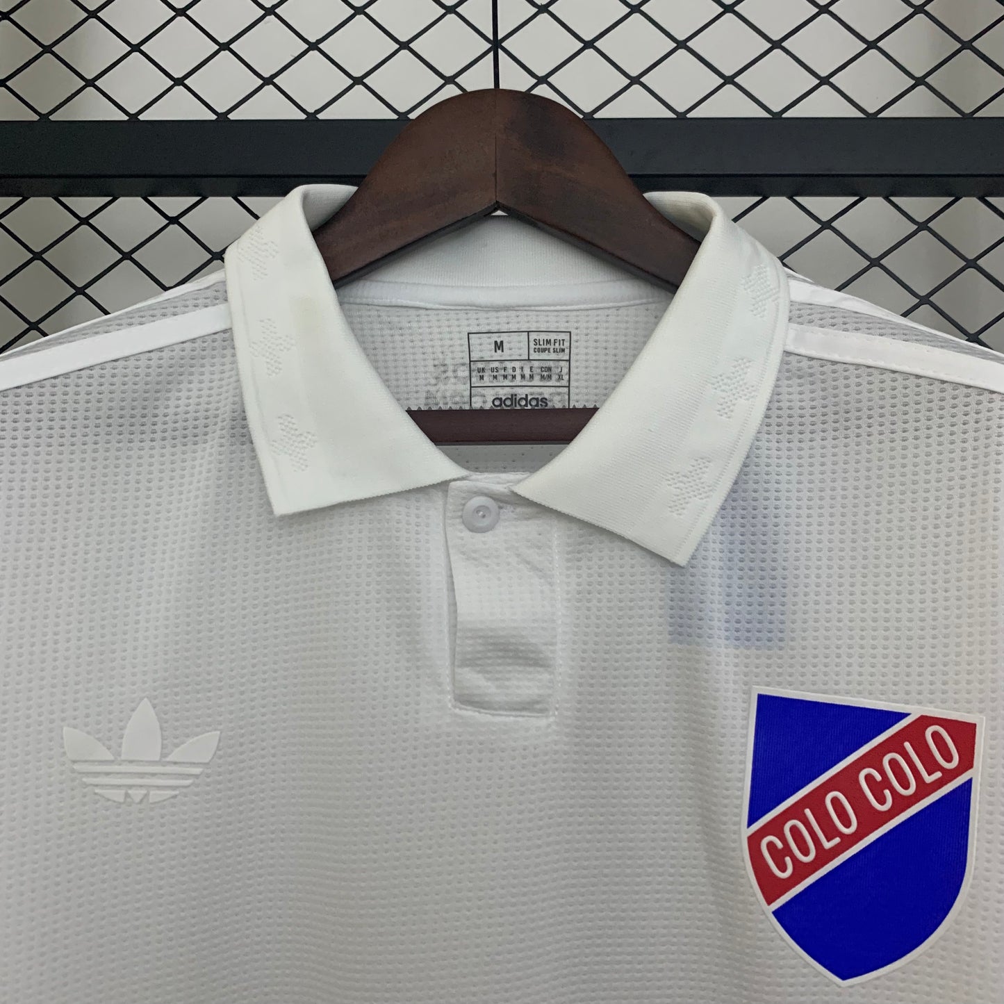 CAMISETA COLO COLO 2025/26 LOCAL 100 ANIVERSARIO HOMBRE (VERSIÓN FAN)