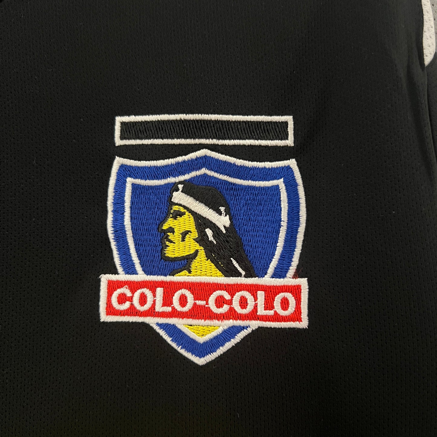CAMISETA COLO COLO 2006 RETRO VISITA HOMBRE (VERSIÓN FAN)