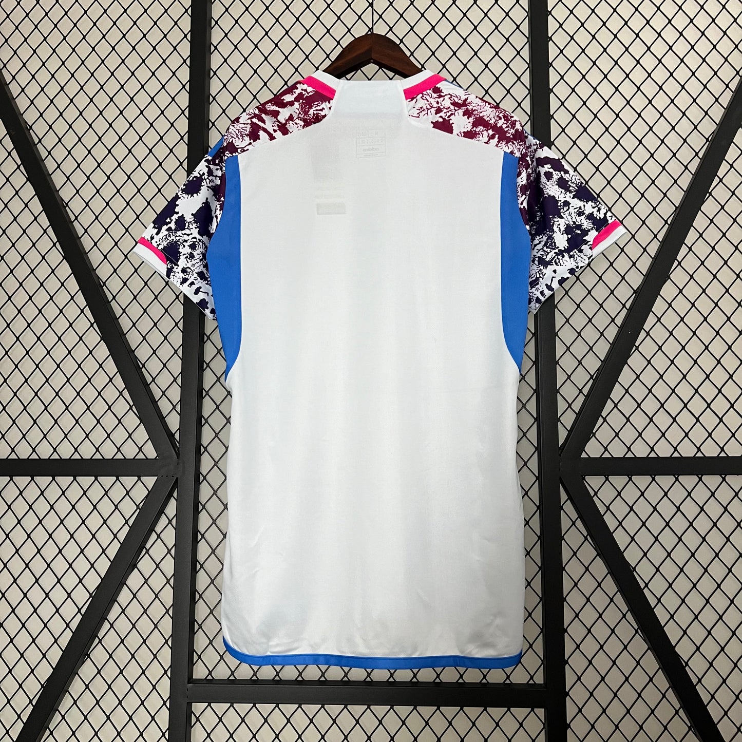 CAMISETA ESPAÑA 2024 VISITA HOMBRE (VERSIÓN FAN)
