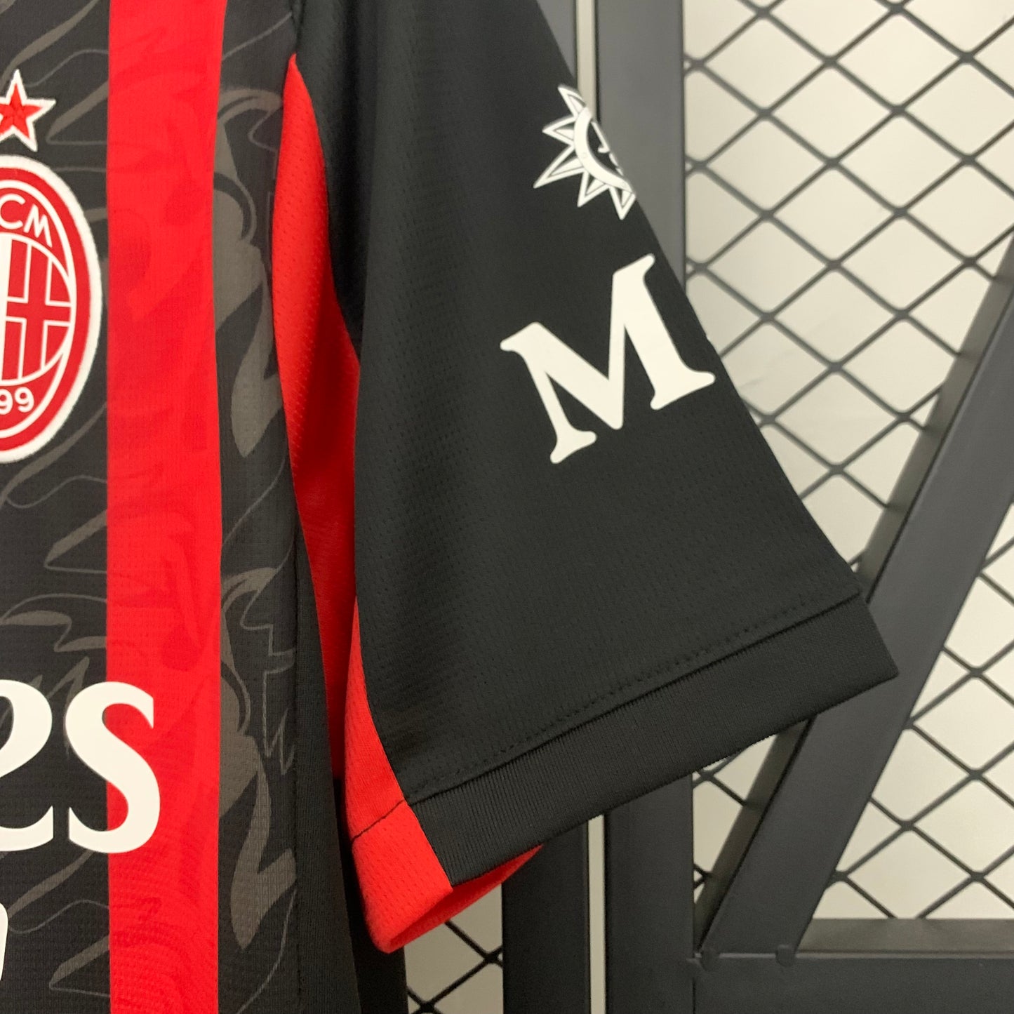 CAMISETA MILAN 2025/26 LOCAL HOMBRE (VERSIÓN FAN)