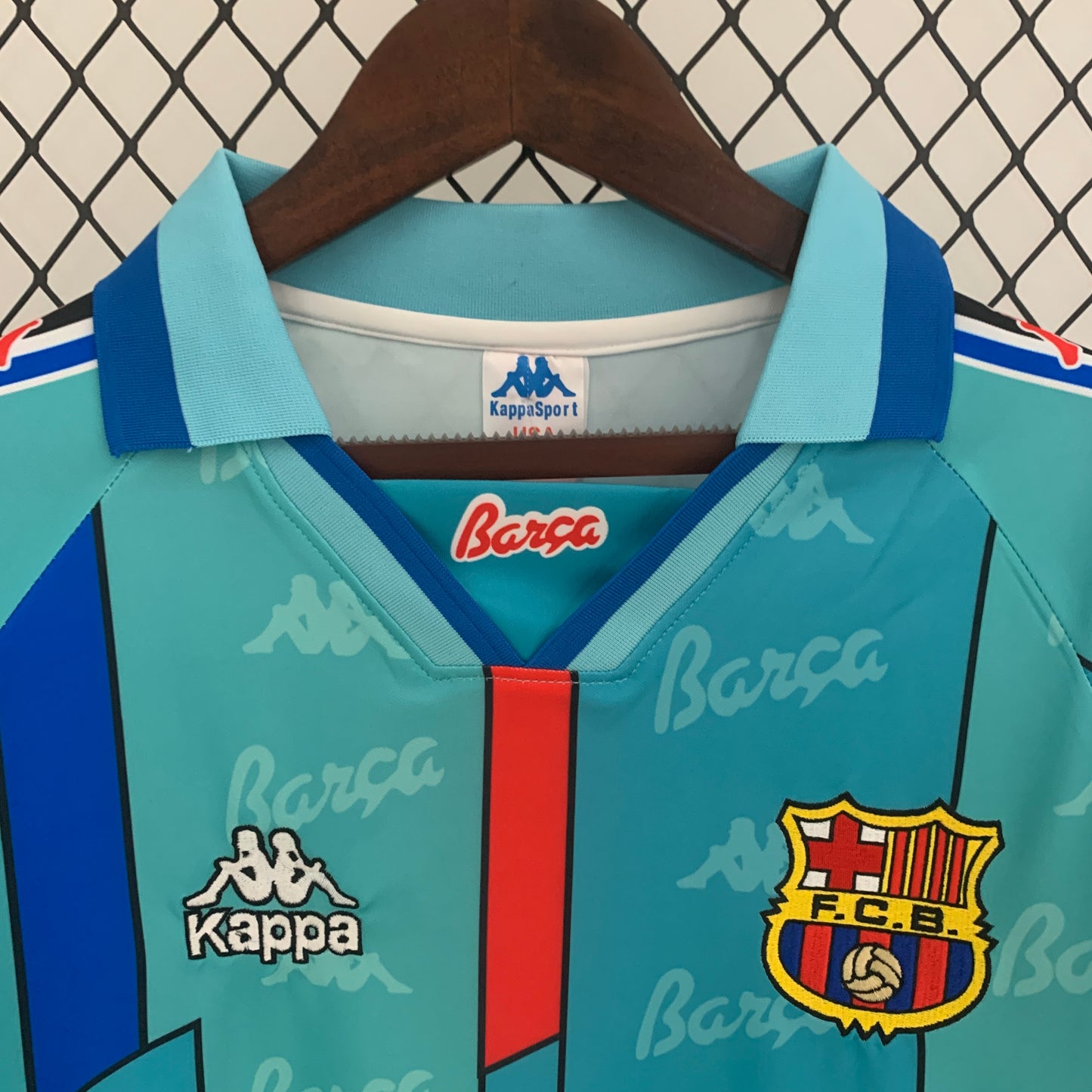 CAMISETA BARCELONA 1996/97 RETRO VISITA HOMBRE MANGA LARGA (VERSIÓN FAN)