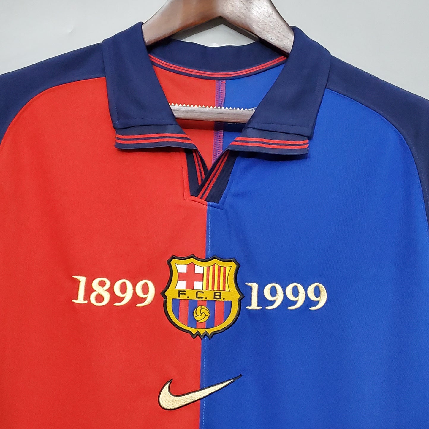 CAMISETA BARCELONA 1999 RETRO LOCAL HOMBRE (VERSIÓN FAN)