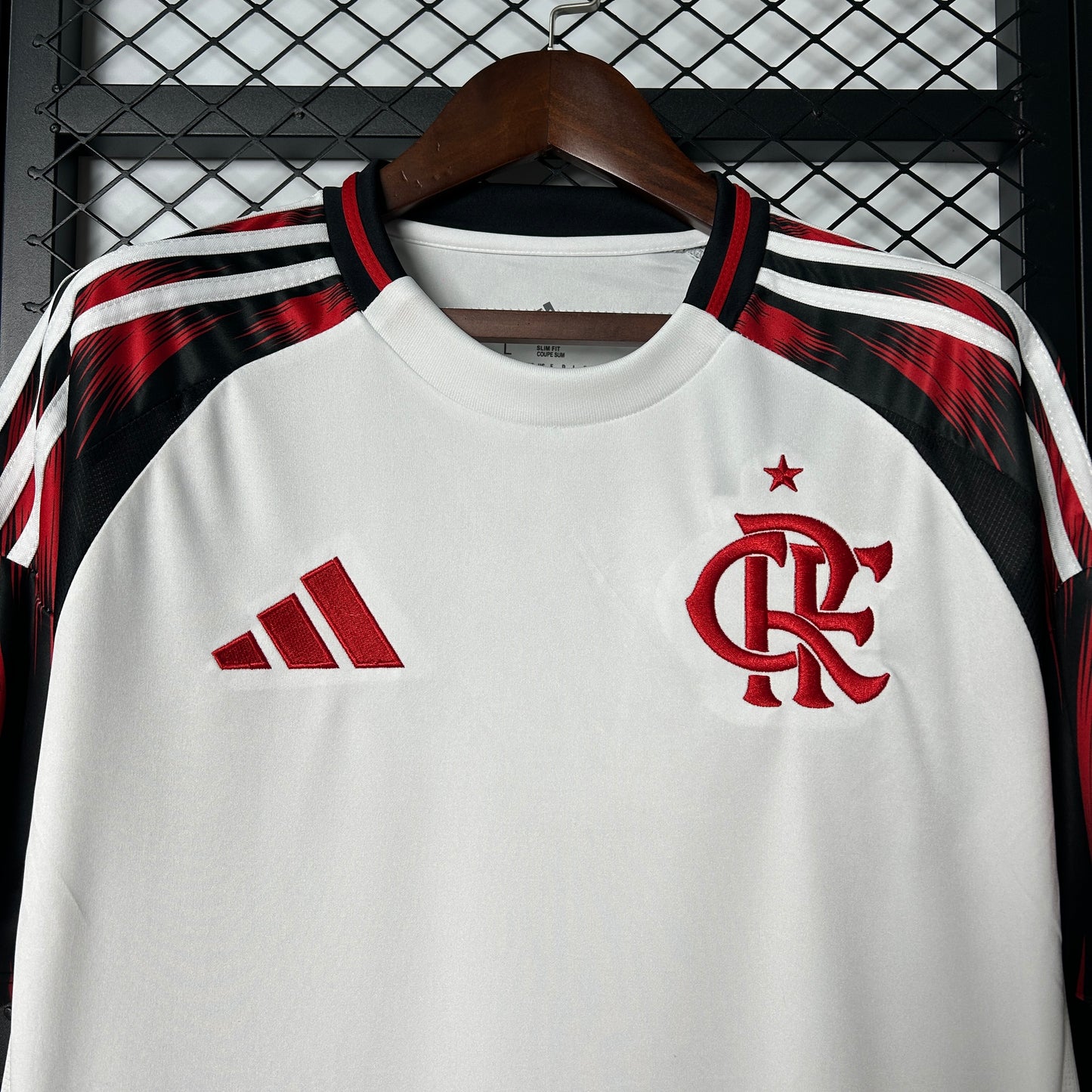 CAMISETA FLAMENGO 2025/26 visita HOMBRE (VERSIÓN FAN)