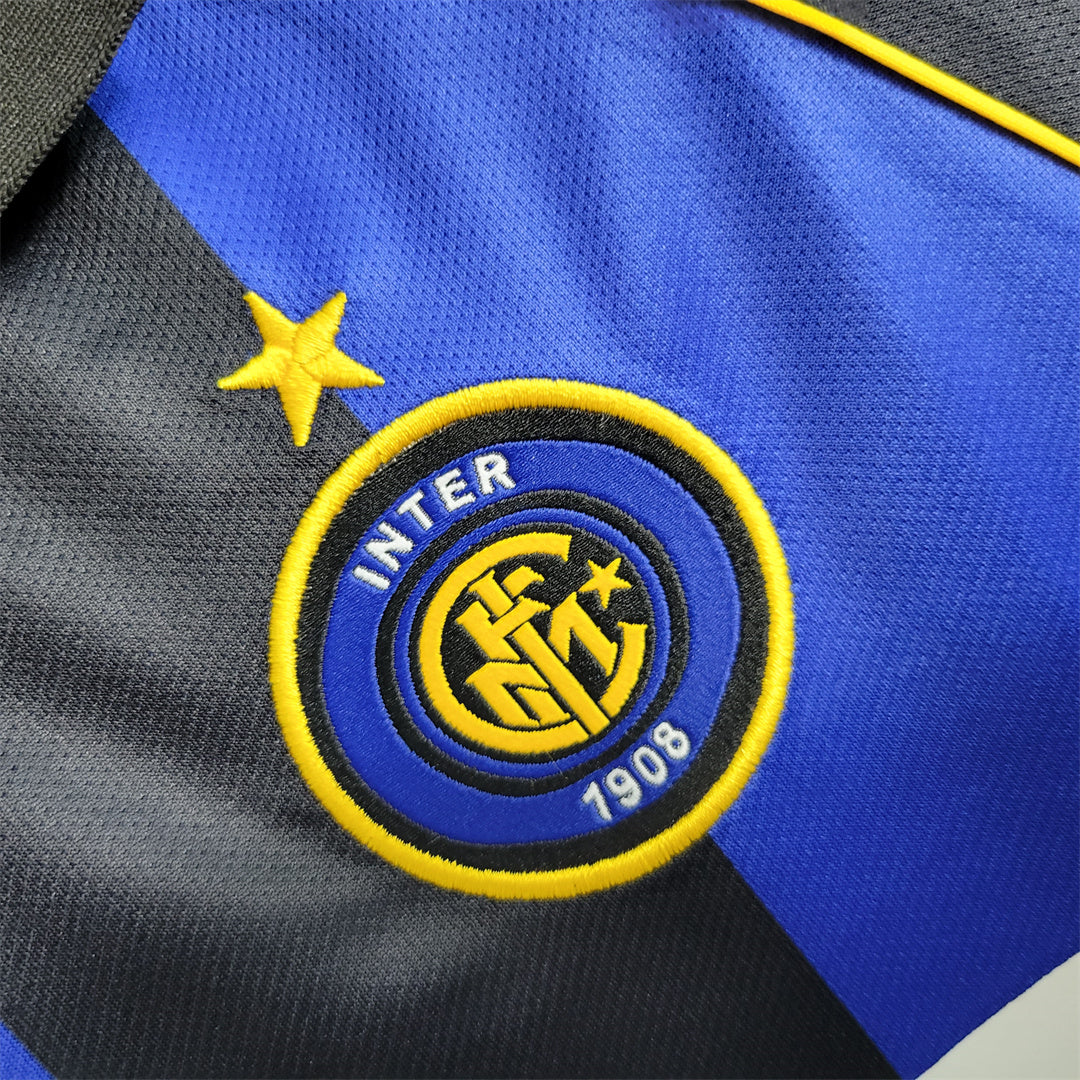 CAMISETA INTER DE MILAN RETRO 2001/02 LOCAL HOMBRE (VERSIÓN FAN)