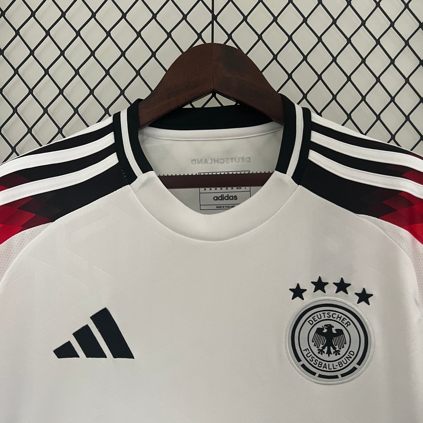 CAMISETA ALEMANIA 2024 RETRO LOCAL HOMBRE (VERSIÓN FAN)