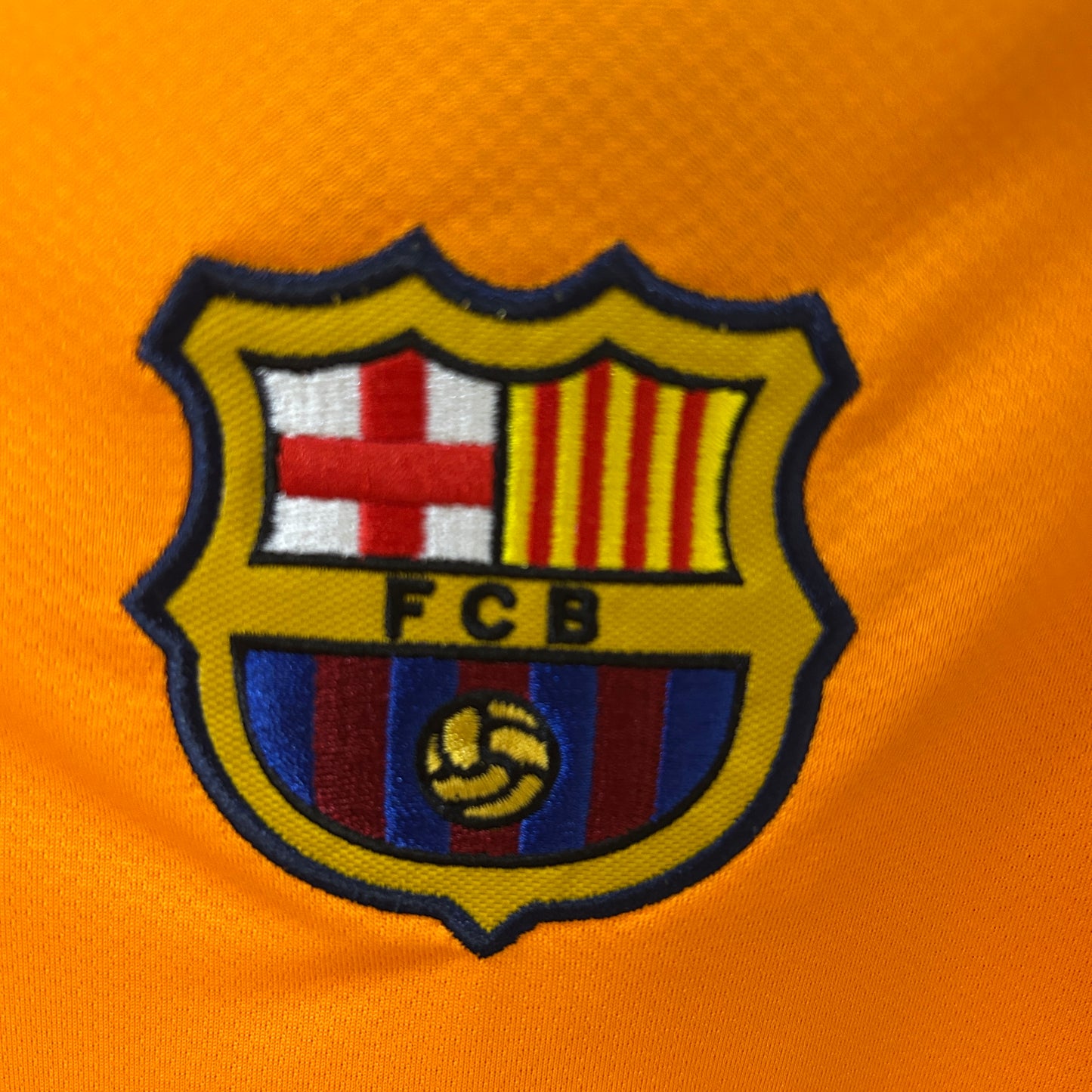 CAMISETA BARCELONA 2006/07 RETRO VISITA HOMBRE (VERSIÓN FAN)