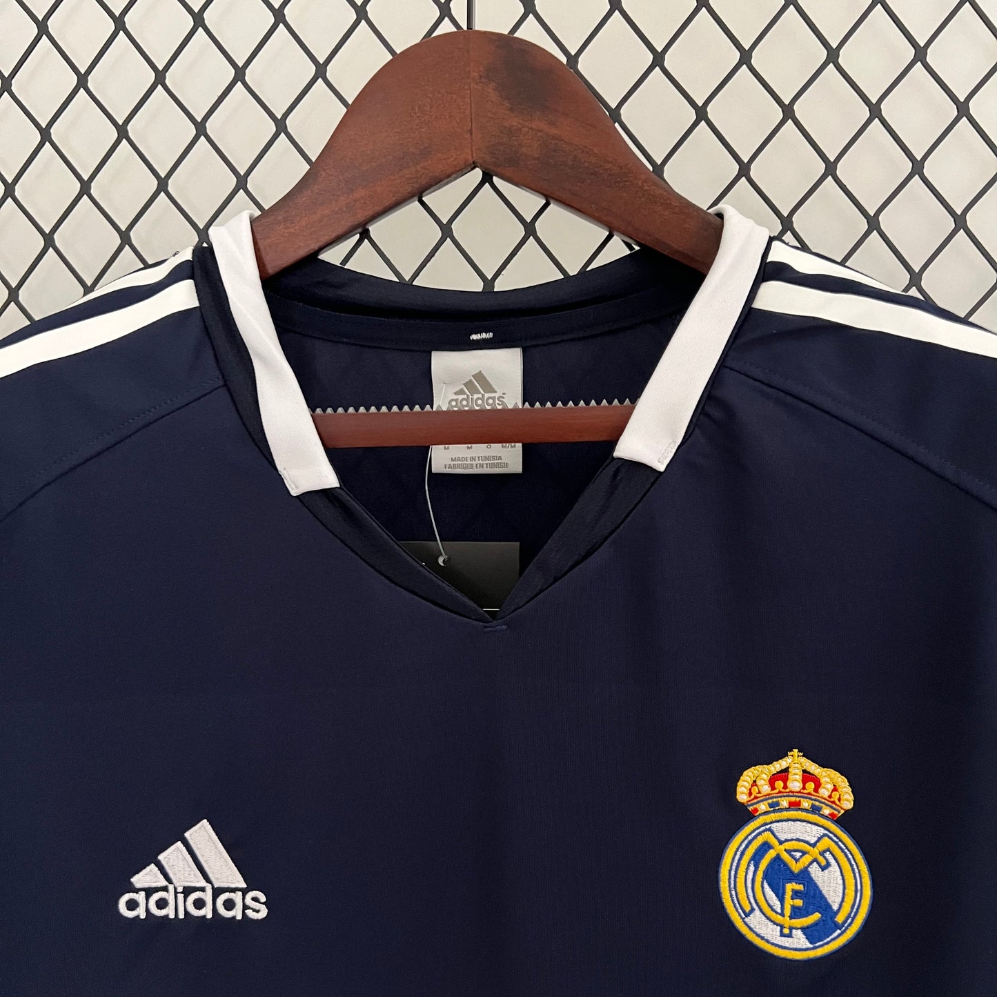 CAMISETA REAL MADRID 2004/05 RETRO VISITA HOMBRE (VERSIÓN FAN)
