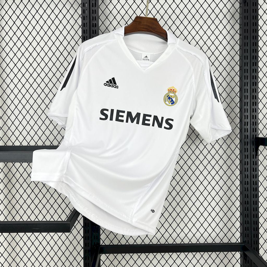 CAMISETA REAL MADRID 2005/06 RETRO LOCAL HOMBRE (VERSIÓN FAN)