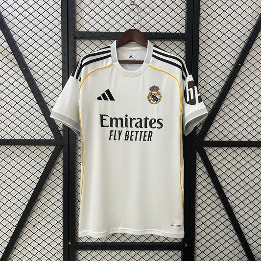 CAMISETA REAL MADRID 2025/26 LOCAL HOMBRE (VERSIÓN FAN)