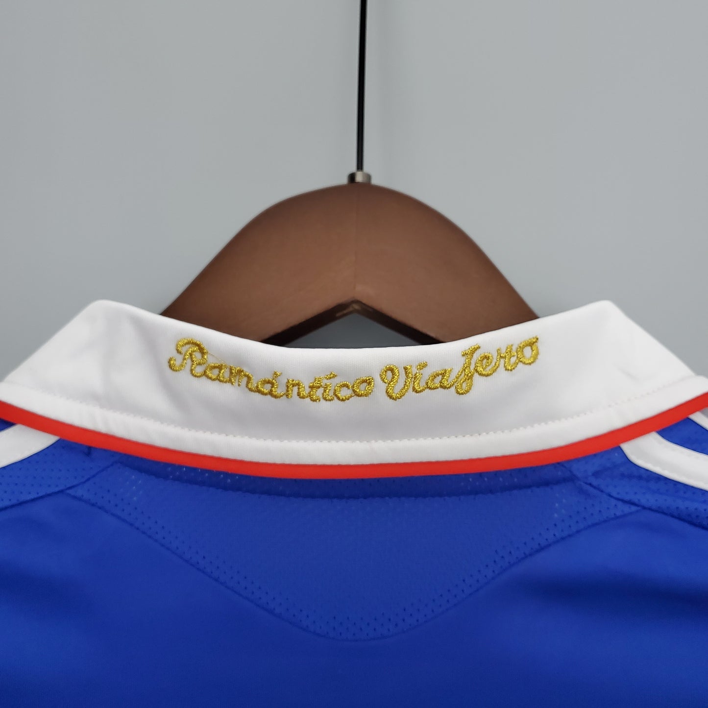 CAMISETA UNIVERSIDAD DE CHILE 2011 RETRO LOCAL HOMBRE (VERSIÓN FAN)