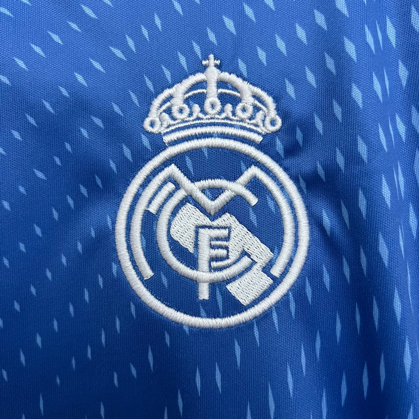 CAMISETA REAL MADRID 2025/26 ARQUERO HOMBRE (VERSIÓN FAN)