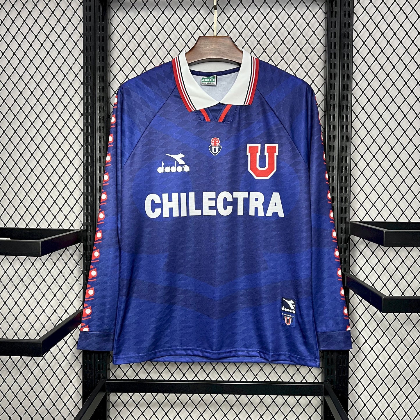CAMISETA UNIVERSIDAD DE CHILE 1996 RETRO LOCAL HOMBRE (VERSIÓN FAN)
